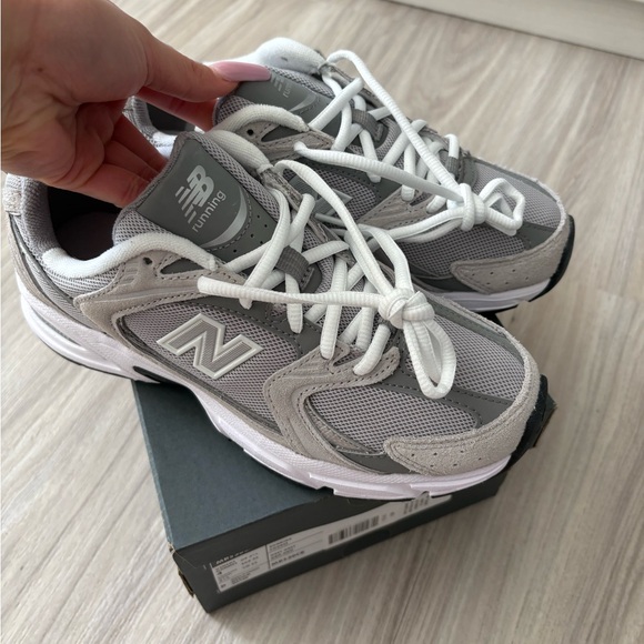 New Balance 530 Running Shoes (W5 1/2-M4) - Picture 3 of 6